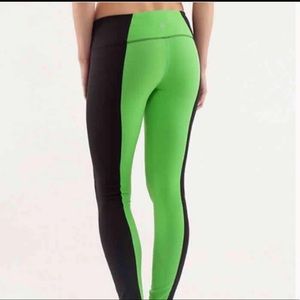 Lululemon Wunder Under Leggings  size 6